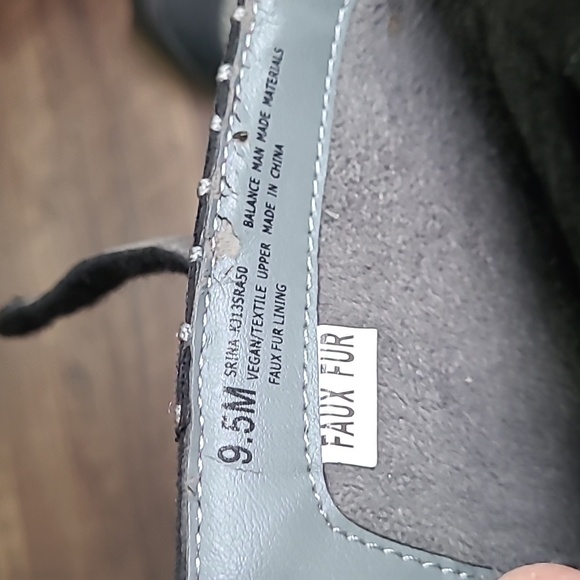 J-41 Gray Black Vegan Textile Upper Faux Fur Jeep Traction Sole Boots Sz 9.5M - Picture 8 of 10